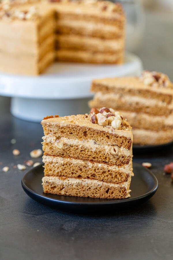 Une tranche de gâteau au dulce de leche